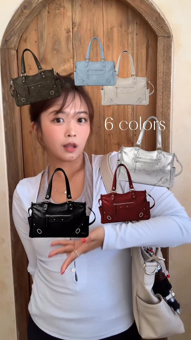 daroosesang 게시물 이미지: 아노에틱 콜라보 스터드백!😘

브라운 블랙 아이보리
레드 스카이블루 실버까지
취향에...