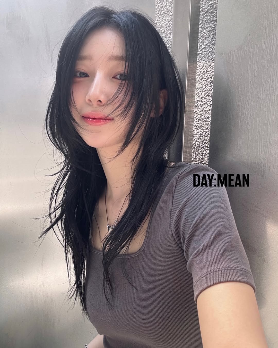 Photo by 합정미용실 데이민 서하 허쉬펌 레이어드펌 브라운염색 in 합정 홍대 상수.