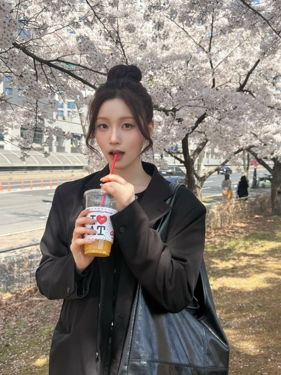 daye1014 게시물 이미지: 오렌지주스 조아해?🍊🌸