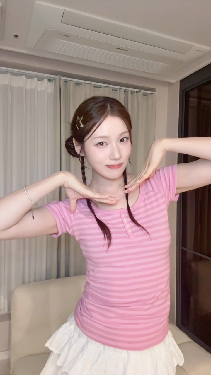 daye1014 게시물 이미지: 프리티걸🎀💗 #리센느 #rescene #prettygirl