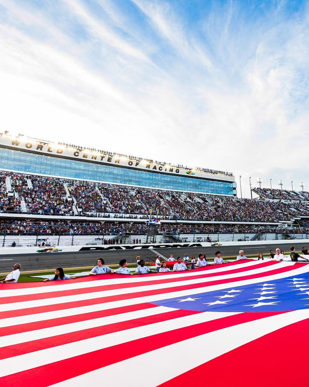 daytona 게시물 이미지: Honoring those who made the ultimate sacrifice.