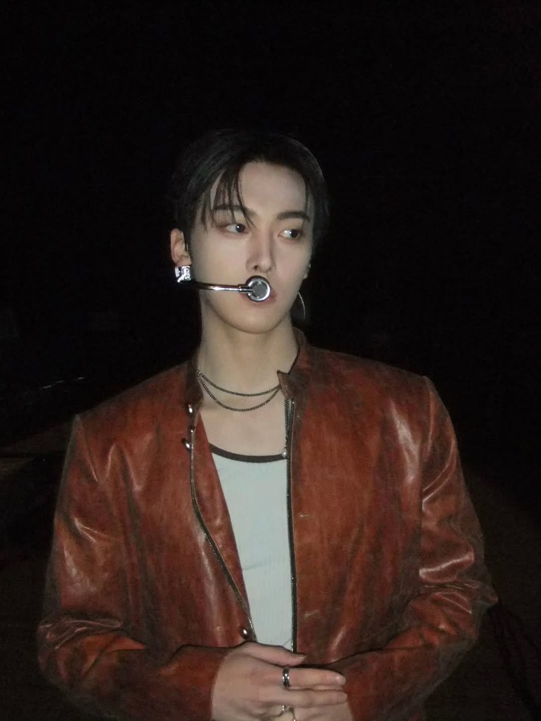 Photo by 윤산하 on March 10, 2026. May be an image of one or more people, bangs, people smoking, cigarette, bolo tie and text.