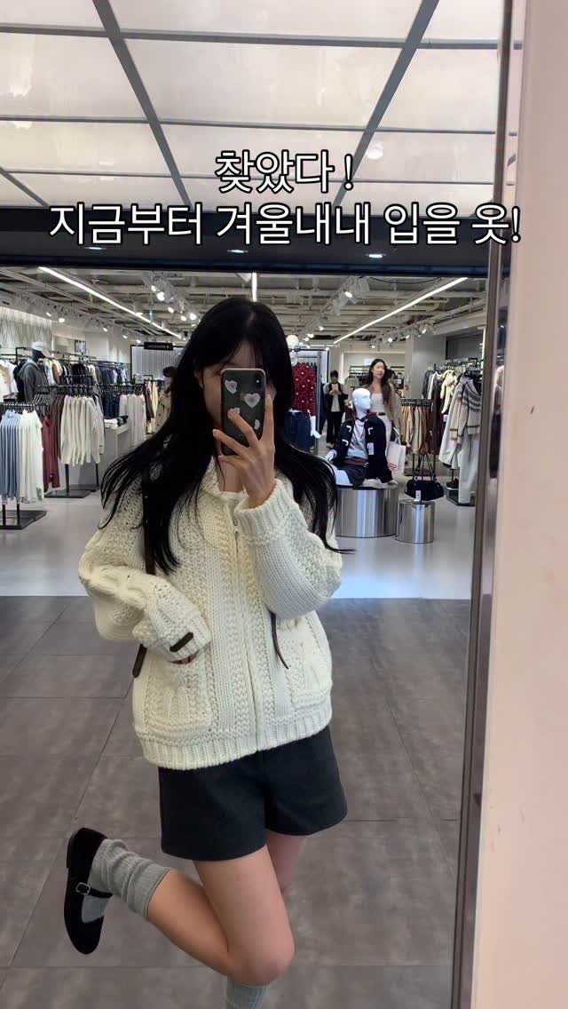 ddawn_2 게시물 이미지: 내년 봄까지 뽕뽑템🤍 (+고정댓글 정보🍀)

🫧1번코디 : 날씨가 더 추워지면...