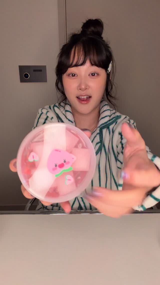 ddobini619 게시물 이미지: 저 사실 슬라임 처음 만져본거예요🗯️