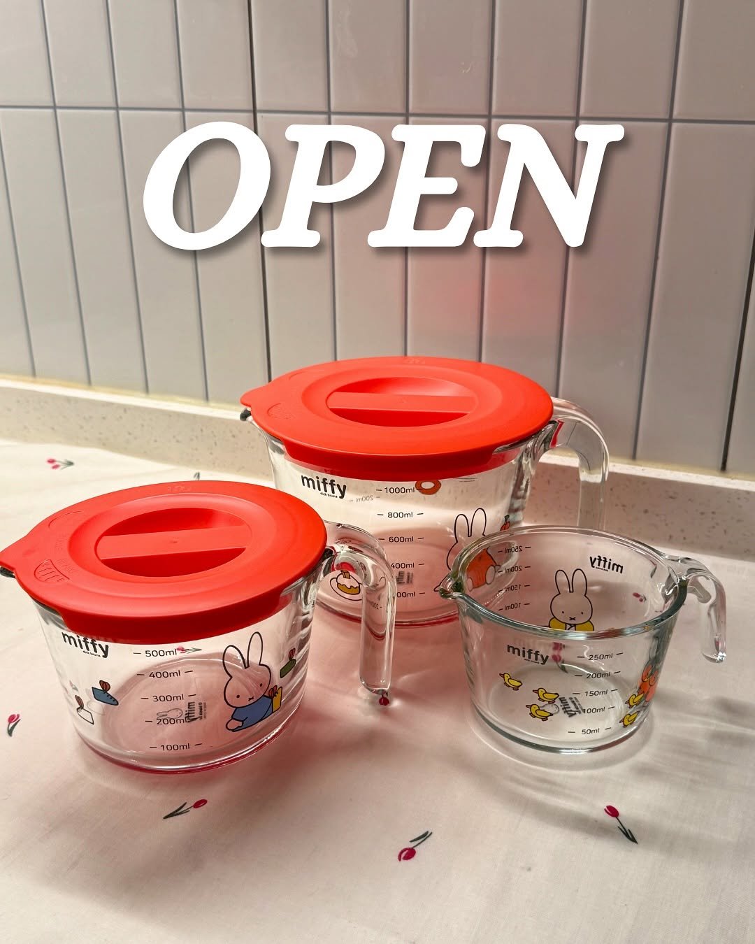 Photo by 또롱 | 자취요리 • 도시락&집밥 • 식비절약 on July 07, 2025. May be an image of tea maker, container, cooker, hamper, measuring cups, canister, carafe, pitcher and text.