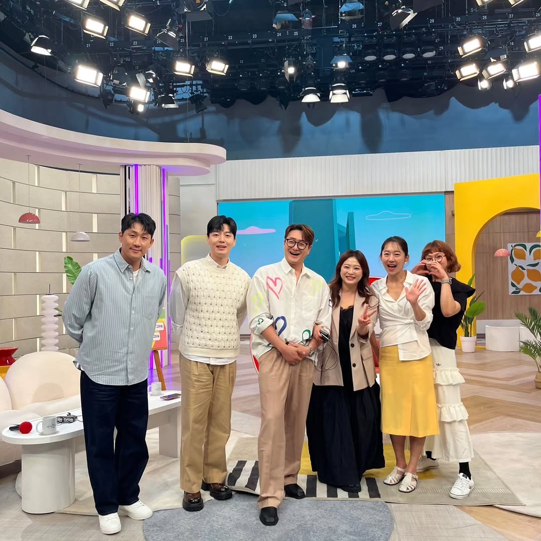 dduruprincess 게시물 이미지: 아침마당 사랑해요🧡
오늘 별부부전에 원효선배님 진화선배님 나오셨눈데
너무 부러워서...