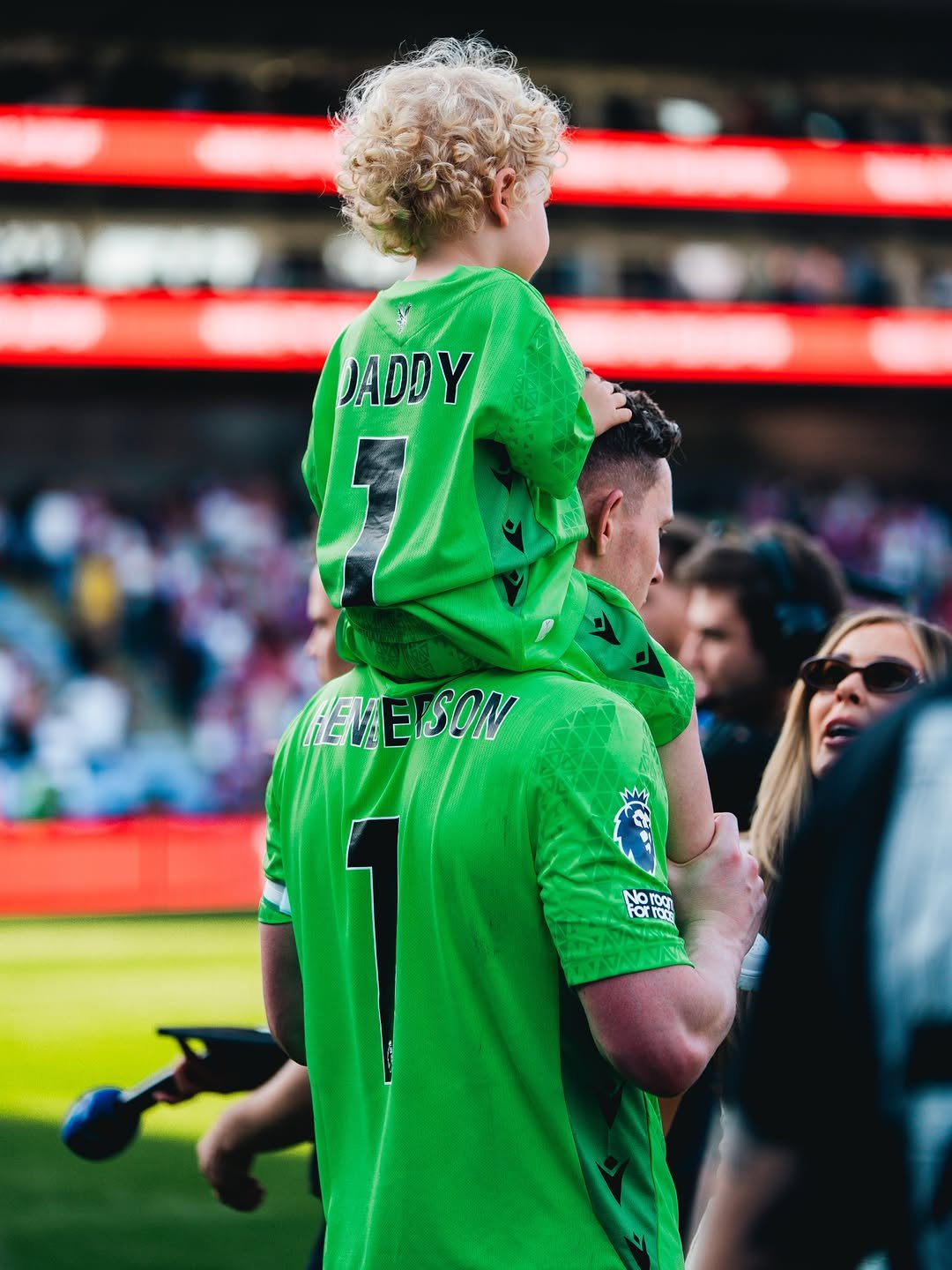 deanhenderson 게시물 이미지: Thank you Selhurst Park!!! See you in Leipzig...