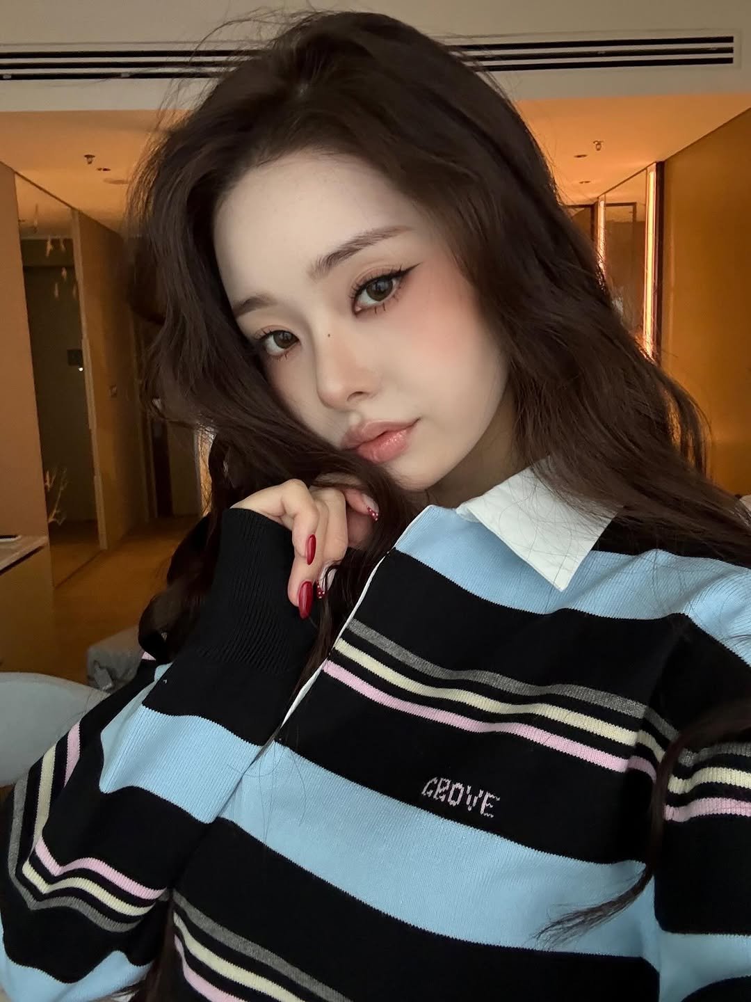 Photo shared by 𝑓𝑟𝑒𝑒𝑧𝑖𝑎🌼 on September 21, 2025 tagging @grovestore_official. May be a selfie of one or more people, hair, makeup and top.