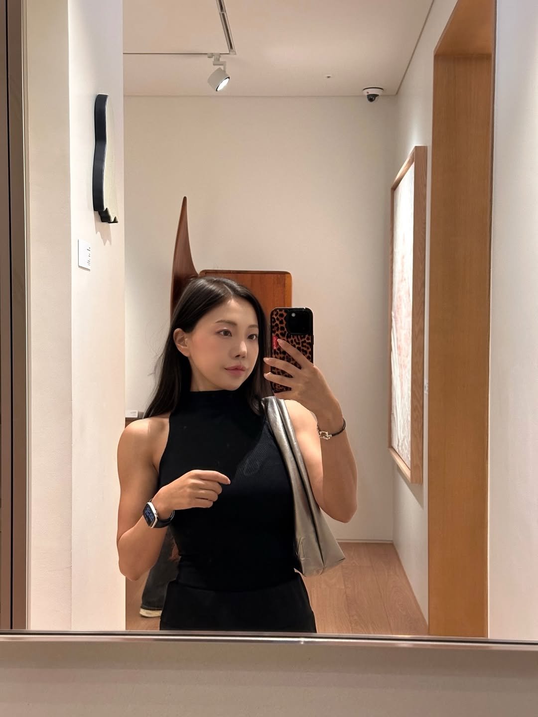 dear__mare 게시물 이미지: 가끔 옷도 입어요😉