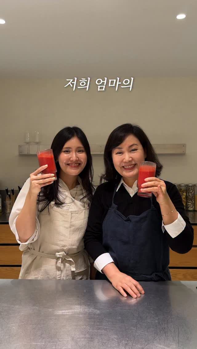 dearrsummer 게시물 이미지: 영상 보실때마다 많이들 궁금해하셨던
저희 엄마의 피부 비결은 식탁 위에서...