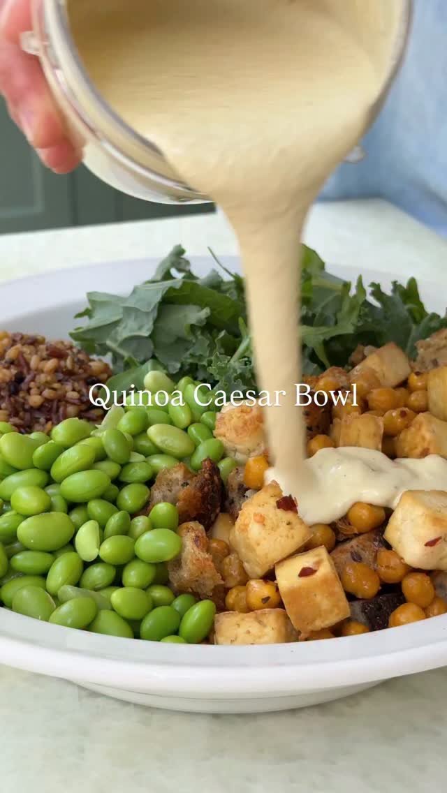 deliciouslyella 게시물 이미지: Quinoa Caesar Salad 🥗🥗

One of our community's...
