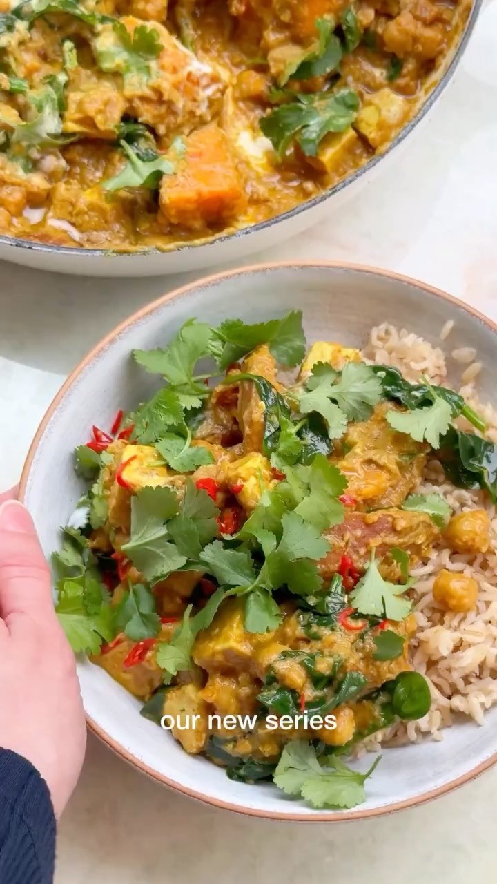 deliciouslyella 게시물 이미지: ✨Episode 1: One-Pan Wonders ✨

A little while...