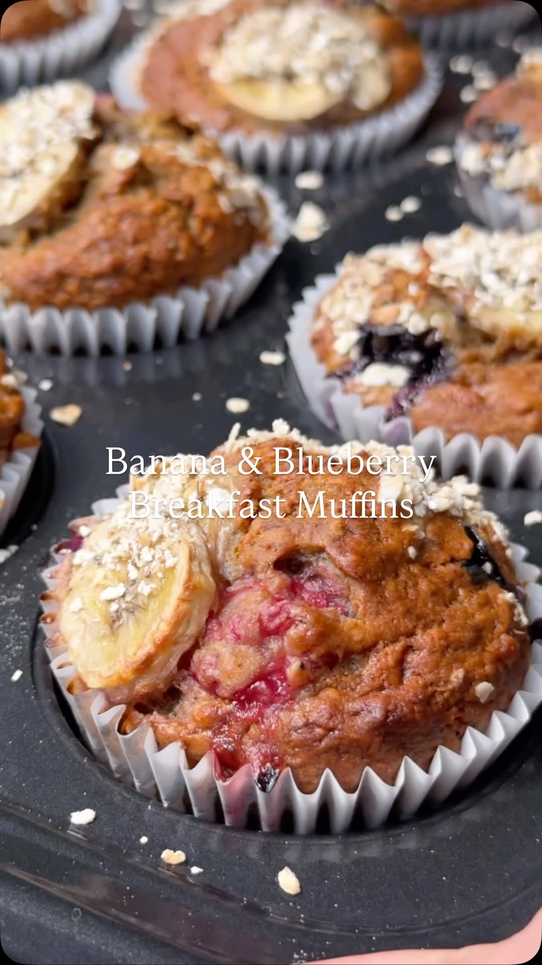 deliciouslyella 게시물 이미지: 🫐🫐Banana & Blueberry Breakfast Muffins🫐🫐

This...