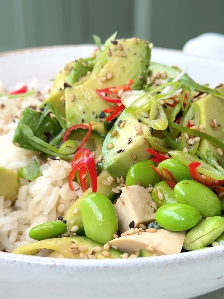 deliciouslyella 게시물 이미지: Fresh, vibrant, and full of flavour 🥒🌿

These...