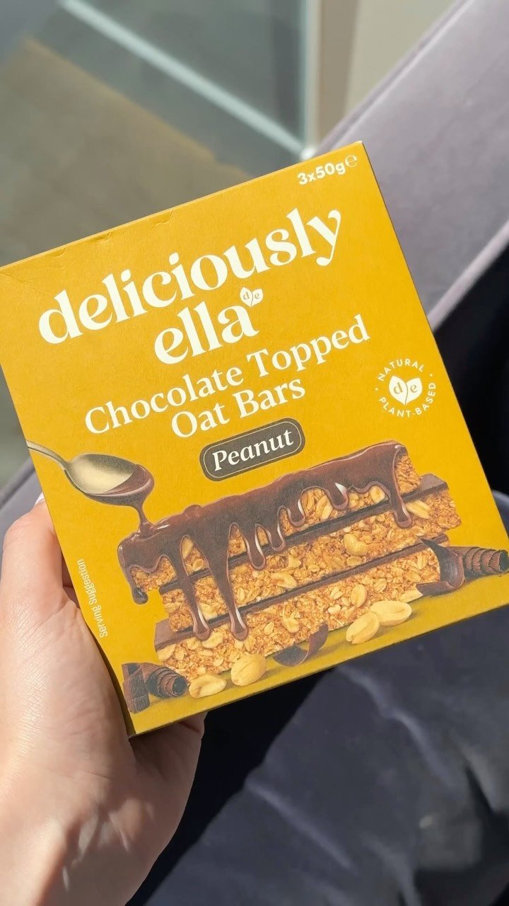 deliciouslyella 게시물 이미지: BRAND NEW Peanut Chocolate Topped Oat Bars...