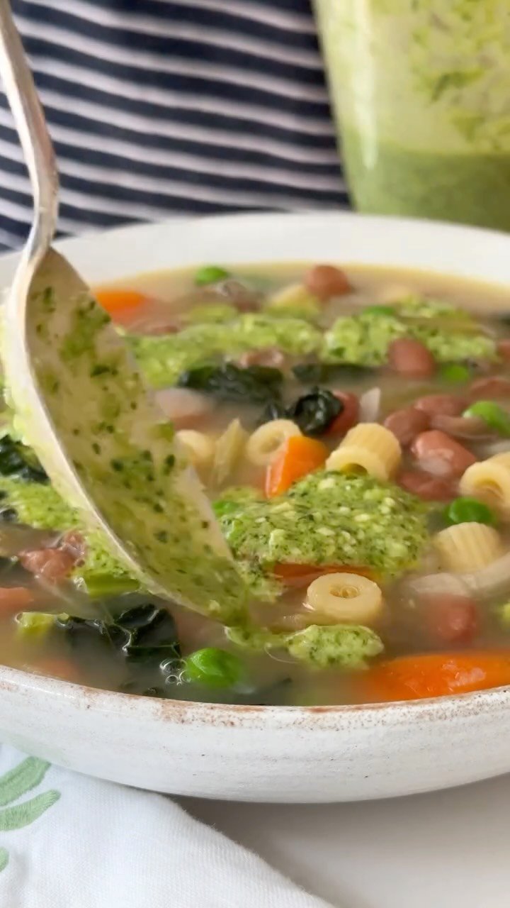 deliciouslyella 게시물 이미지: 🌞🌞Nourishing Veggie, Bean & Pesto...