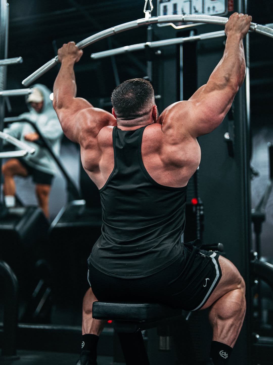 dereklunsford_ 게시물 이미지: Back day. 
New machines @champselysium 

💪...