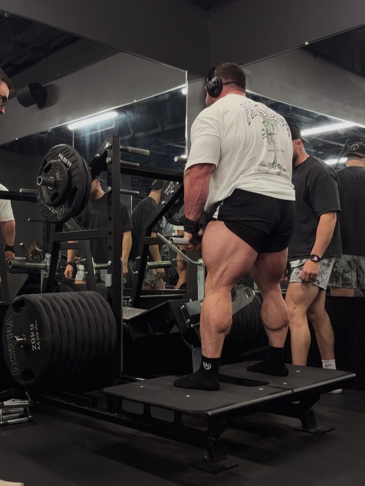 dereklunsford_ 게시물 이미지: I fell in love with the gym, not because the...