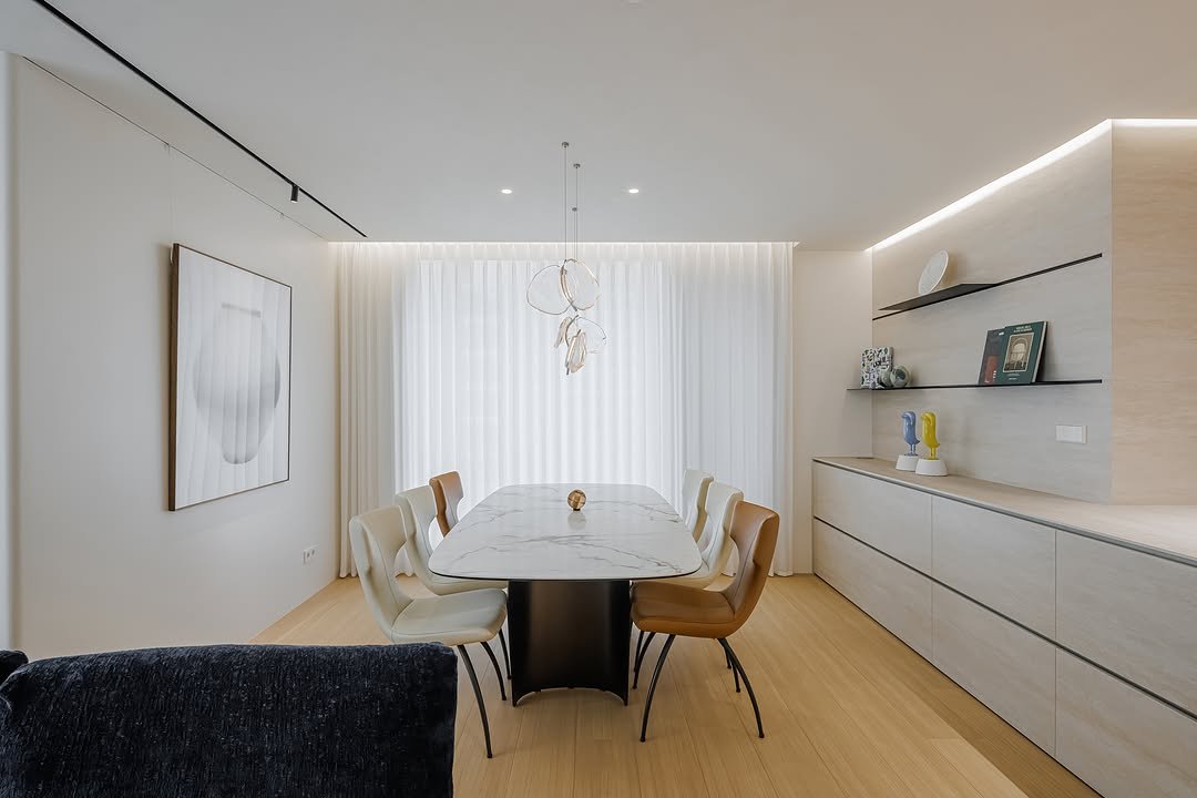 design_jinjak 게시물 이미지: _
기둥식 구조의 장점을 활용.

#강남인테리어#청담동인테리어

Place :...