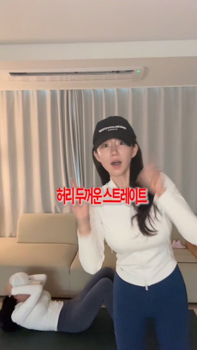 dewlike_this 게시물 이미지: 허리 두꺼운 스트레이트 체형
제발 그냥 복근운동하지마세요 

절대 허리...