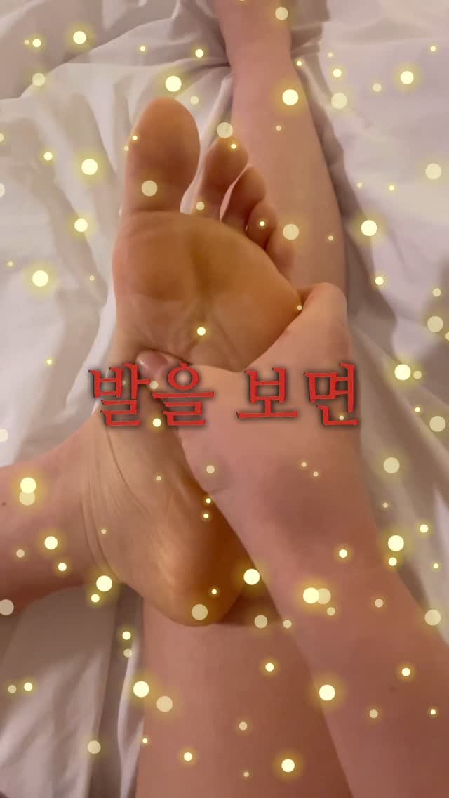 dewlike_this 게시물 이미지: 발을보면 당신의 다리가 두꺼운 이유
알수 있어요🐱
정상적인 발의 구조에서는...
