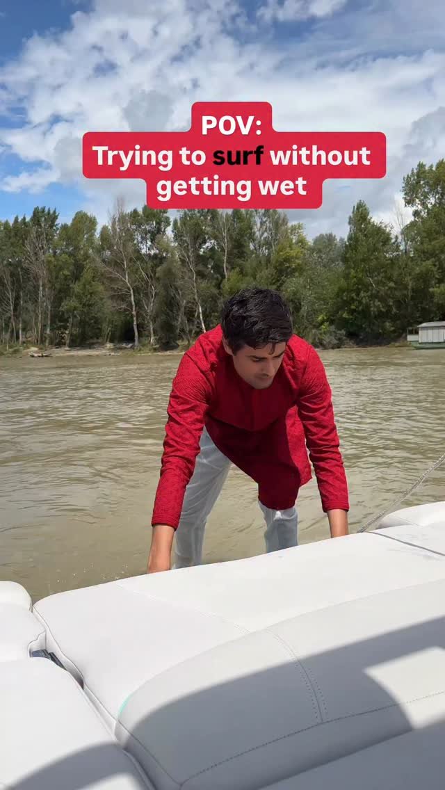 dhruvrathee 게시물 이미지: How to surf without getting wet.. and no, it...