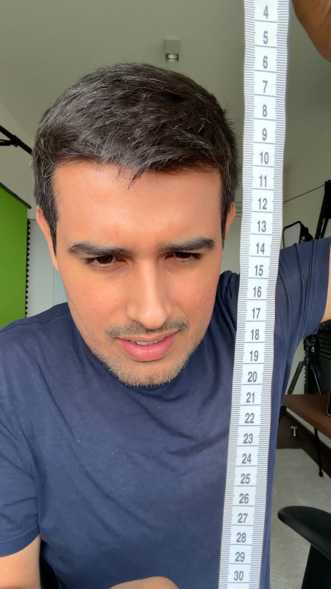 dhruvrathee 게시물 이미지: Did you know? AQI can be measured with any...