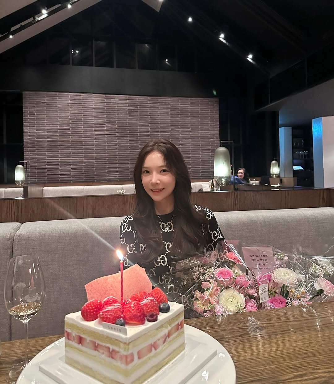 Photo by 다이애나 on January 22, 2026. May be an image of candle, cake and text.
