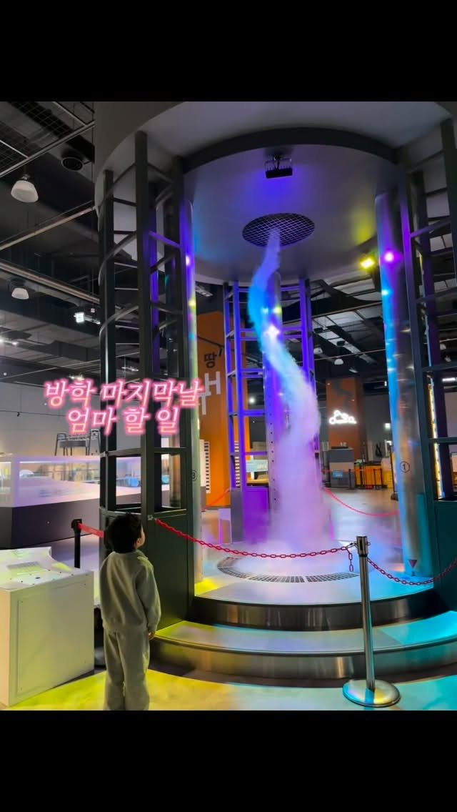 diana_park0116 게시물 이미지: 둘째도 벌써 6세 엉아반에 올라가요! 
어렸을때 엄마 손 붙잡고 놀러가는 따뜻한...