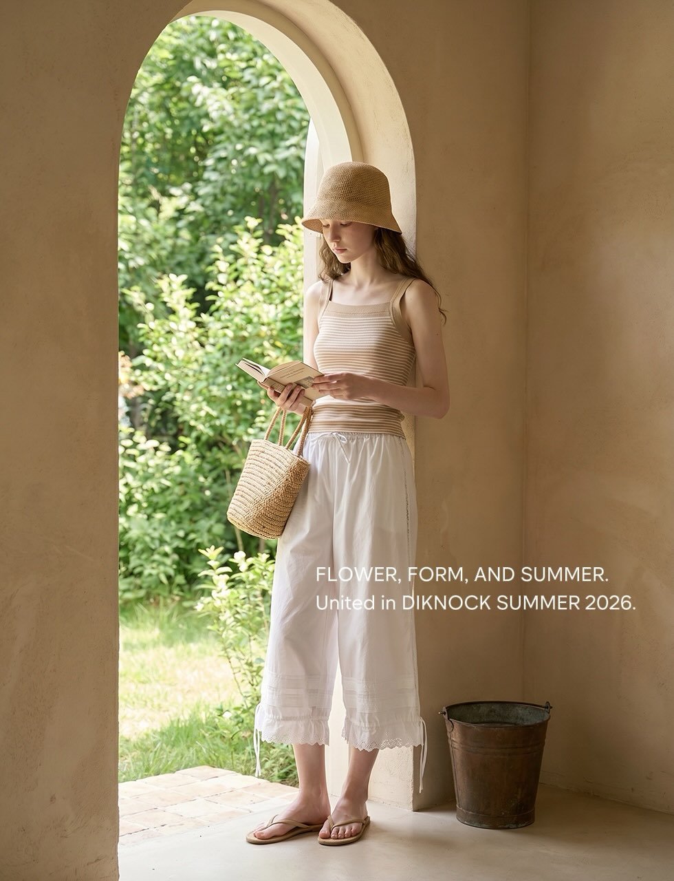 diknock 게시물 이미지: FLOWER, FORM, AND SUMMER.
Three elements...