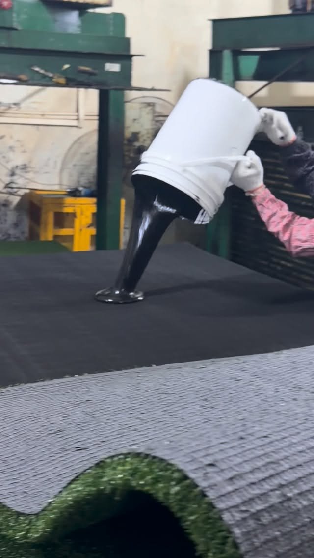 dint.golf.solutions 게시물 이미지: Come make a Driving Range Mat with us 👋🏌️‍♀️