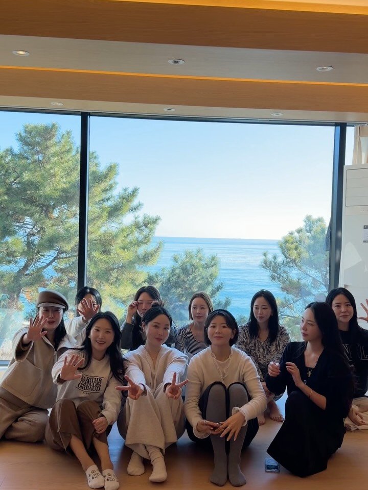 dioar_ceo 게시물 이미지: 이번 워크샵은
파오아르팀 상위 10명 원장님들과 함께했습니다.

워크샵 날 밤 꼴딱...