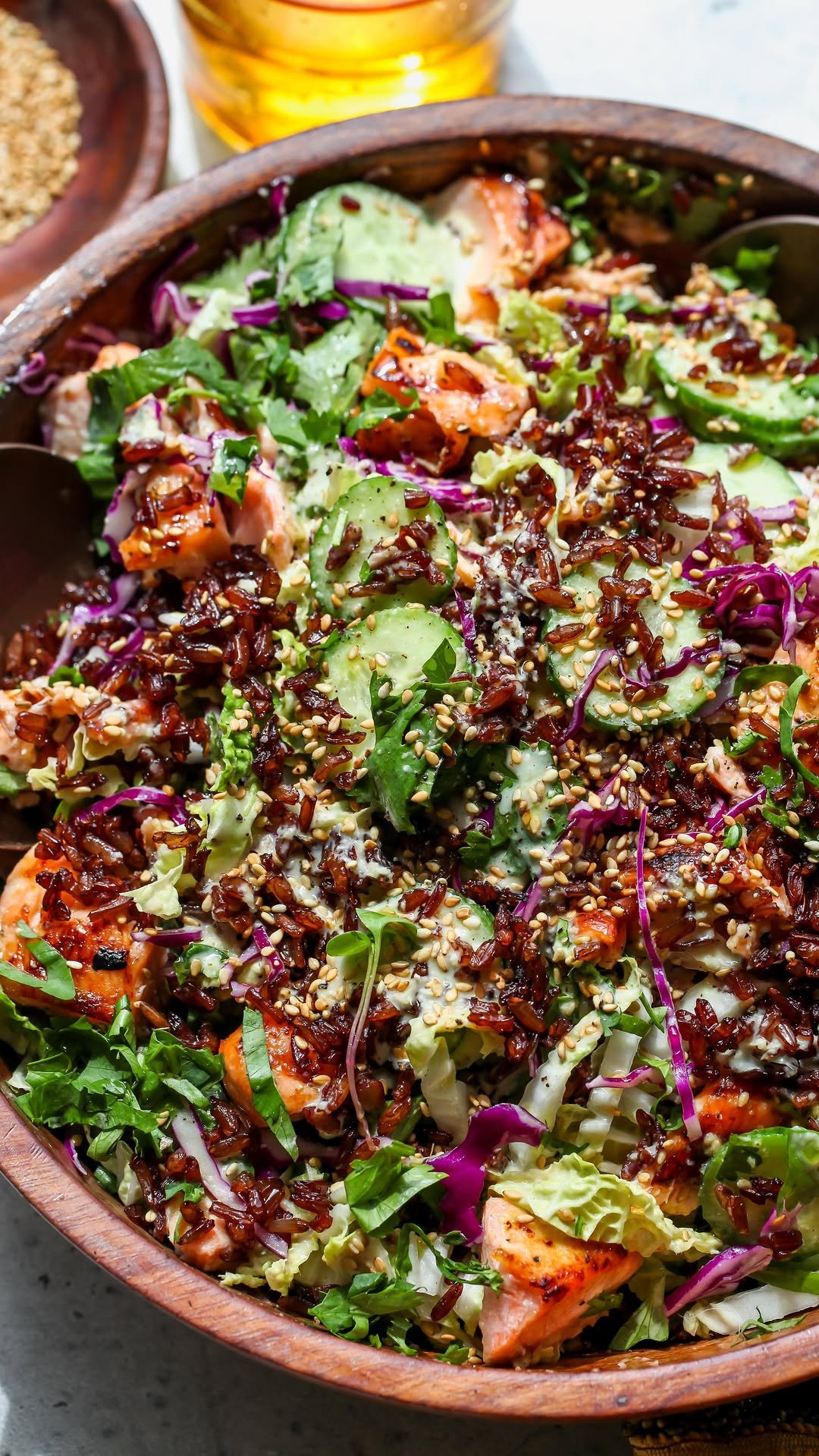 dishingouthealth 게시물 이미지: Miso-Ginger Salmon Crispy Rice Salad: a...