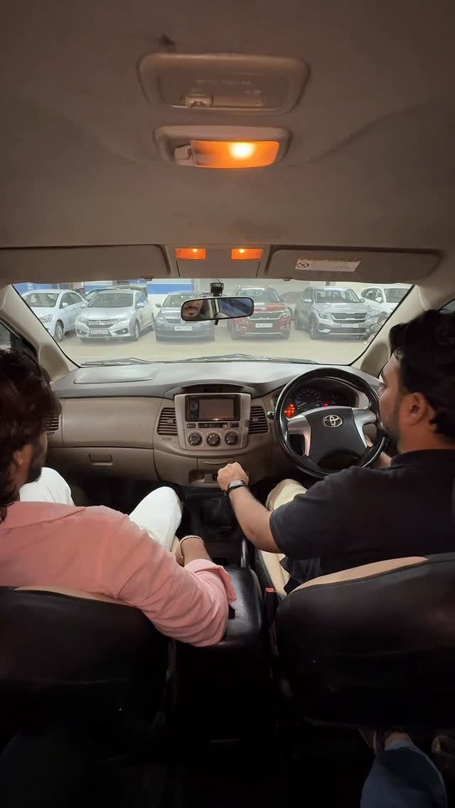 divinemotors.andheri 게시물 이미지: Ye kya Hai😧

🎥Shoot and Edited by...