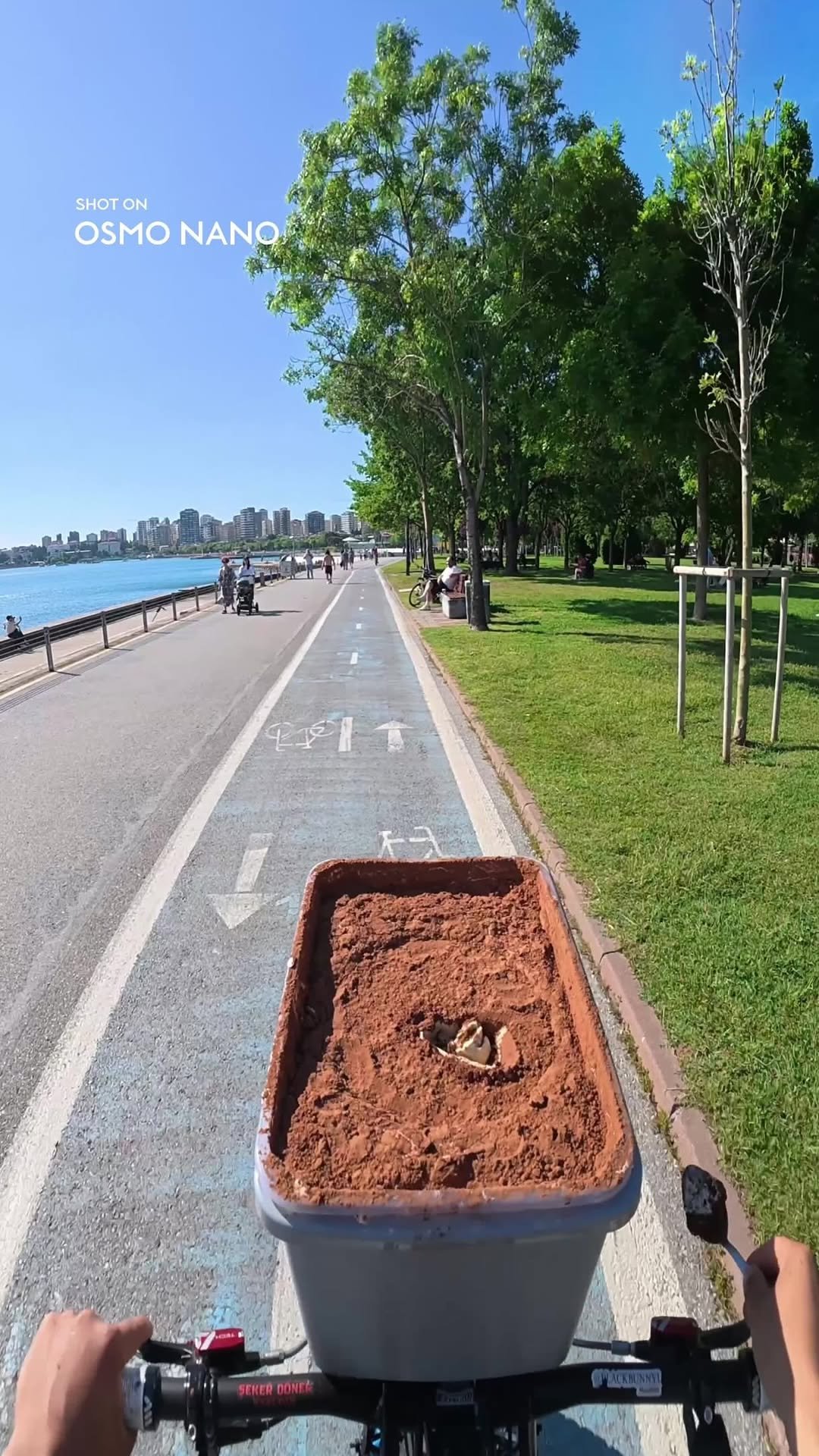 djiglobal 게시물 이미지: Bike ride + cake = basically zero calories....