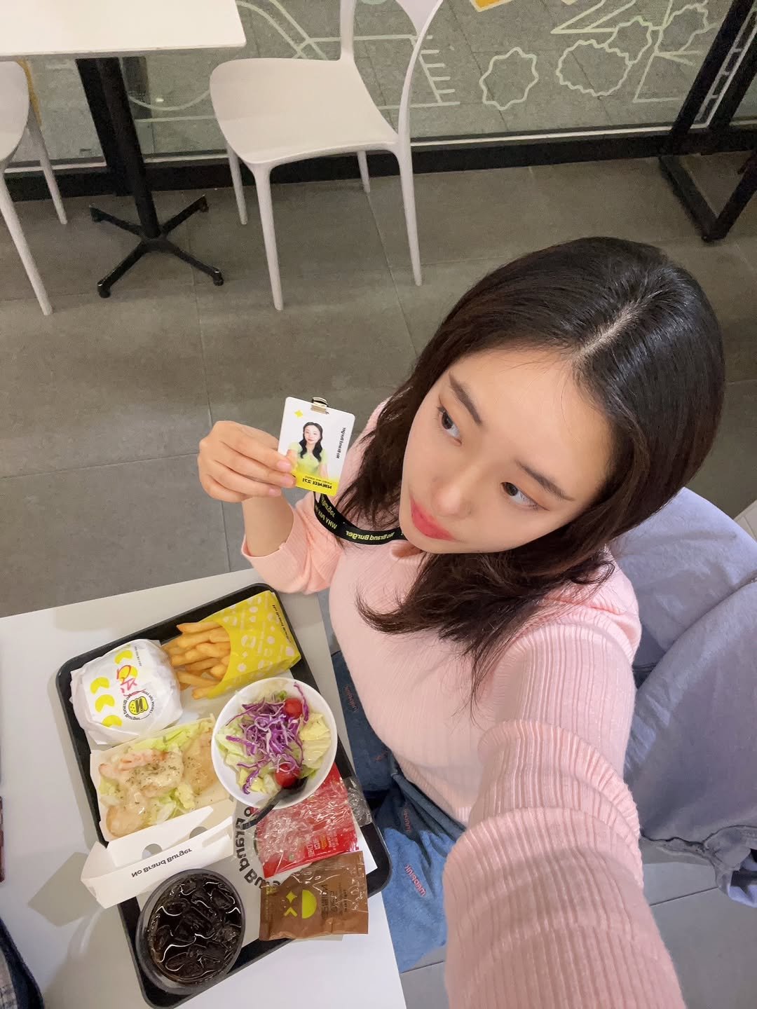 Photo shared by DJ Uni 최유정 on April 24, 2026 tagging @nobrandburger.official. May be an image of text.