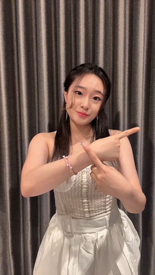 djuni_official 게시물 이미지: DJ & @producer_moonknife 저의 친한 문나이프 언니의 음원이 발매...