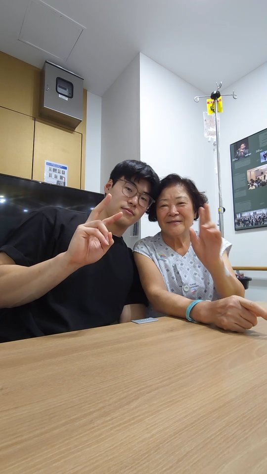 dobeyo_ 게시물 이미지: 할머니 병문안 다녀오기
