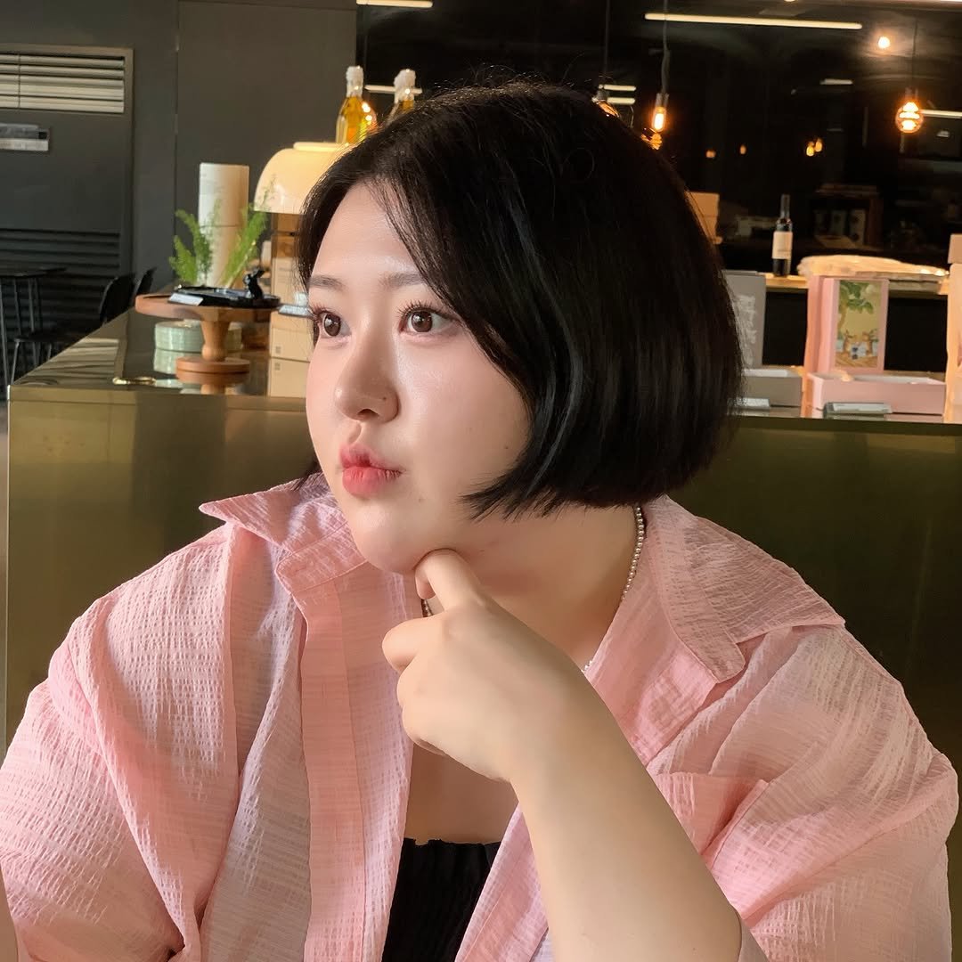 dod0ng1 게시물 이미지: 핑크 vs 블랙 (내 추구미는 블랙임. 객관적으로 골라줘잉😂)

#초고도비만...