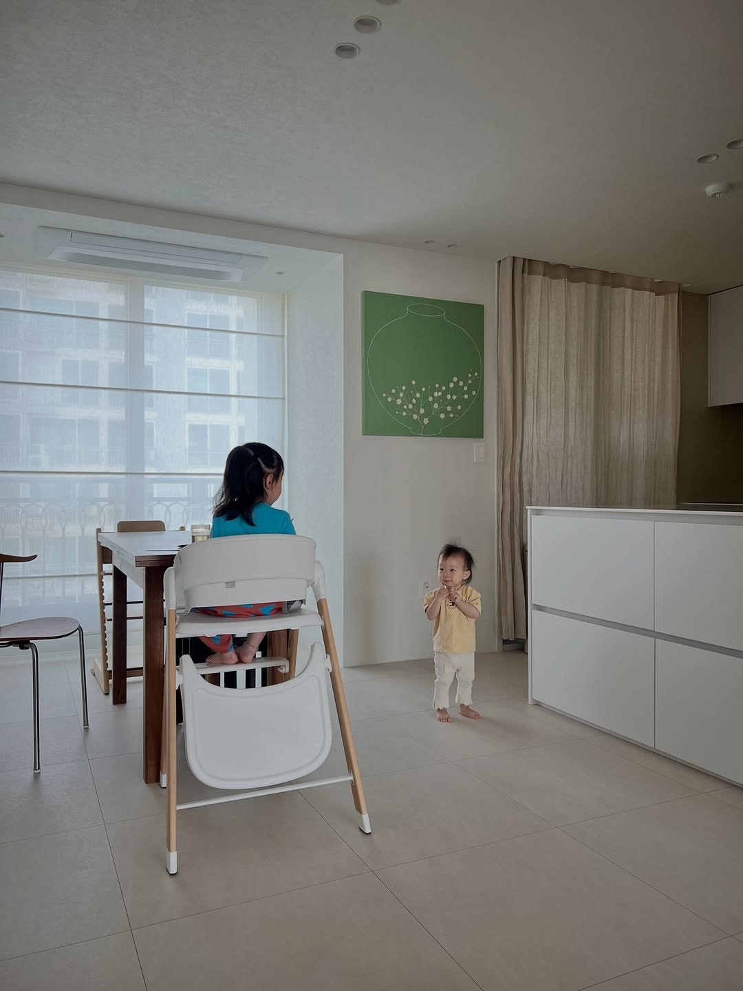dodoong__ 게시물 이미지: 광고 @opengallery.co.kr 
올 봄, 우리집 그림존에는 봄느낌 솔솔나는...