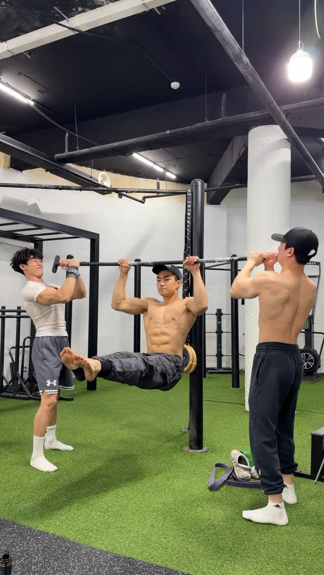 dohyun_streetworkout 게시물 이미지: 손한번 안쓰고 풀업 하는 법 ㄷㄷ😱 No gravity pull-up🤔
#공중부양...