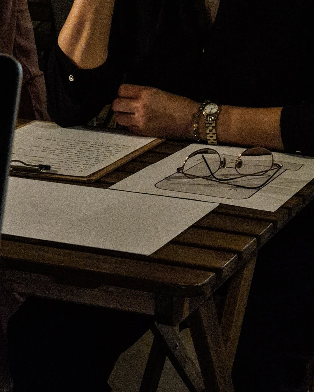 Photo shared by 독서관 on September 17, 2025 tagging @haruka_jiji81. May be an image of 1 person, studying, smoking and text.