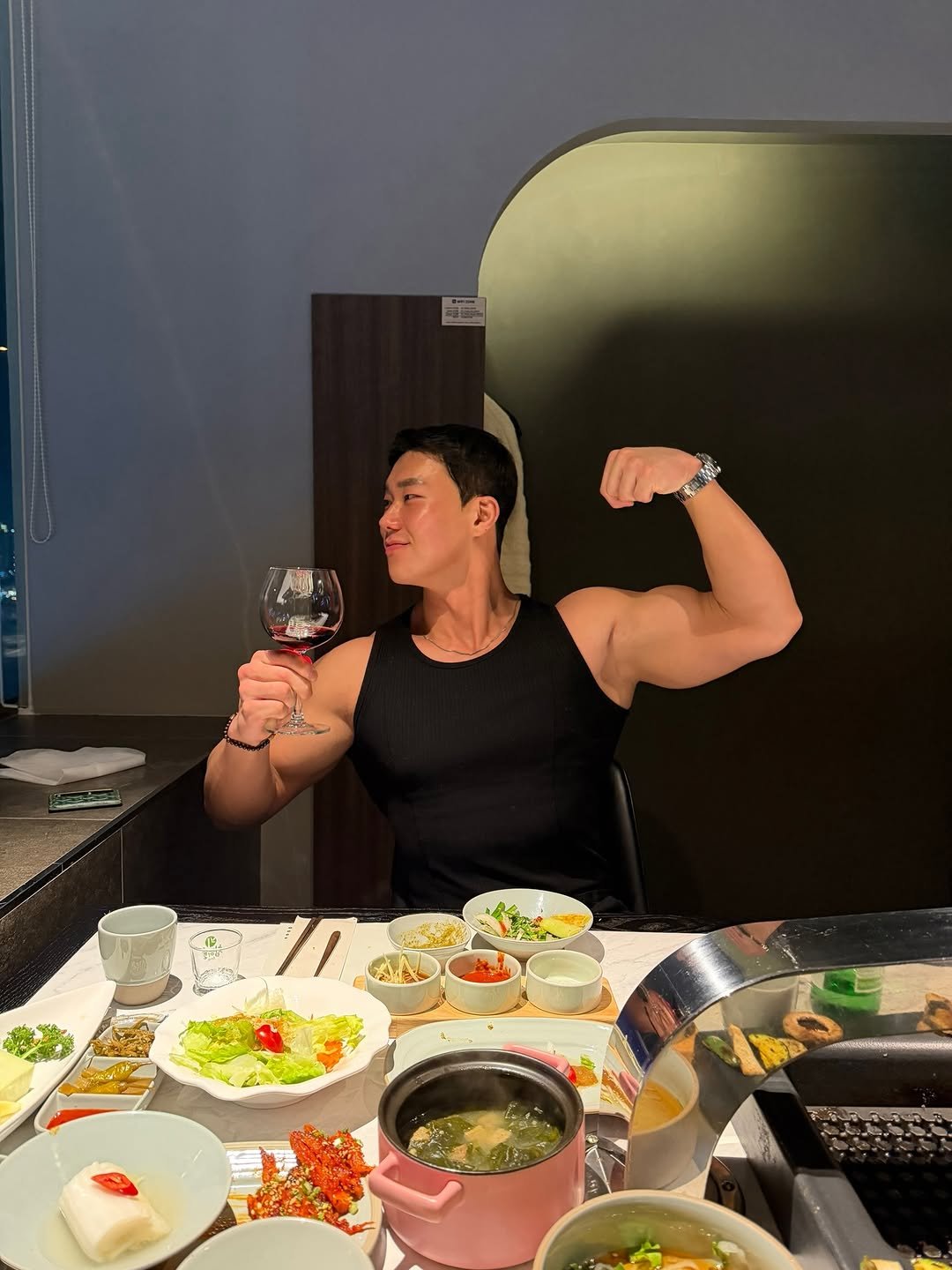 donggyunkimm_ 게시물 이미지: 절거운 주말 🍾