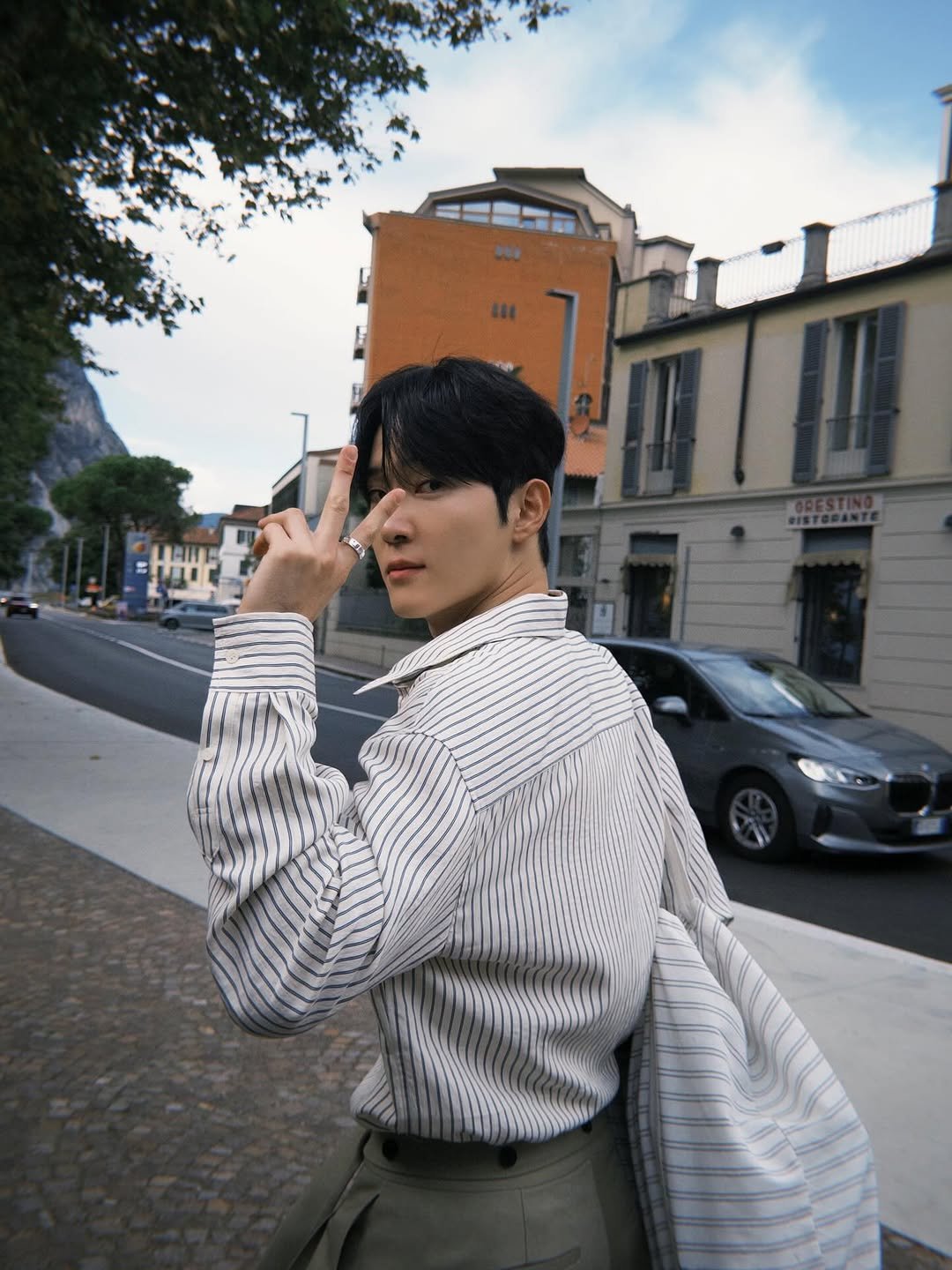 Photo shared by 국 동호 on November 01, 2025 tagging @theballon_official, and @theballon_seoul. May be an image of overcoat, turtleneck, bolo tie and text.