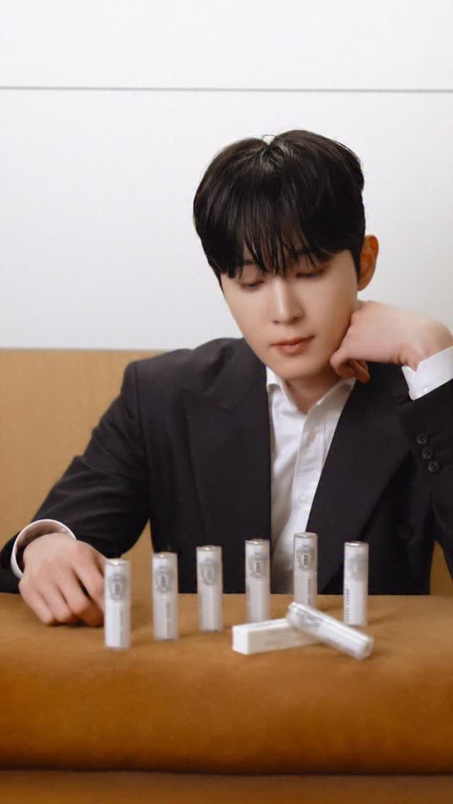 donghokook 게시물 이미지: #광고

Valentine day with
Extra lip tinted balm...