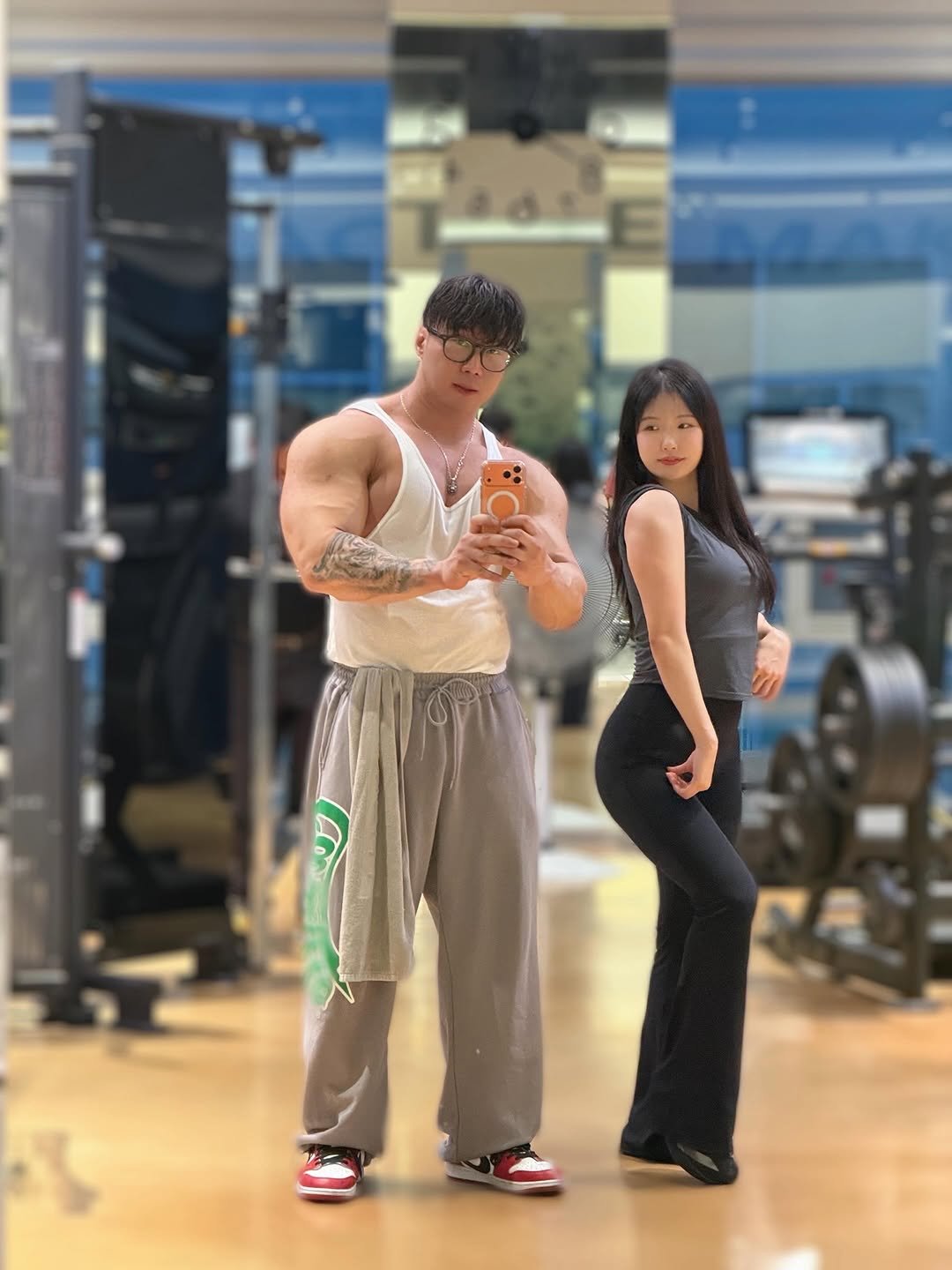 dongkyushim 게시물 이미지: 트레이너 @isfp_yjk 유지쌤 어깨운동 티칭👍
역시 운동 잘하네ㅎㅎ✅
.
내일...