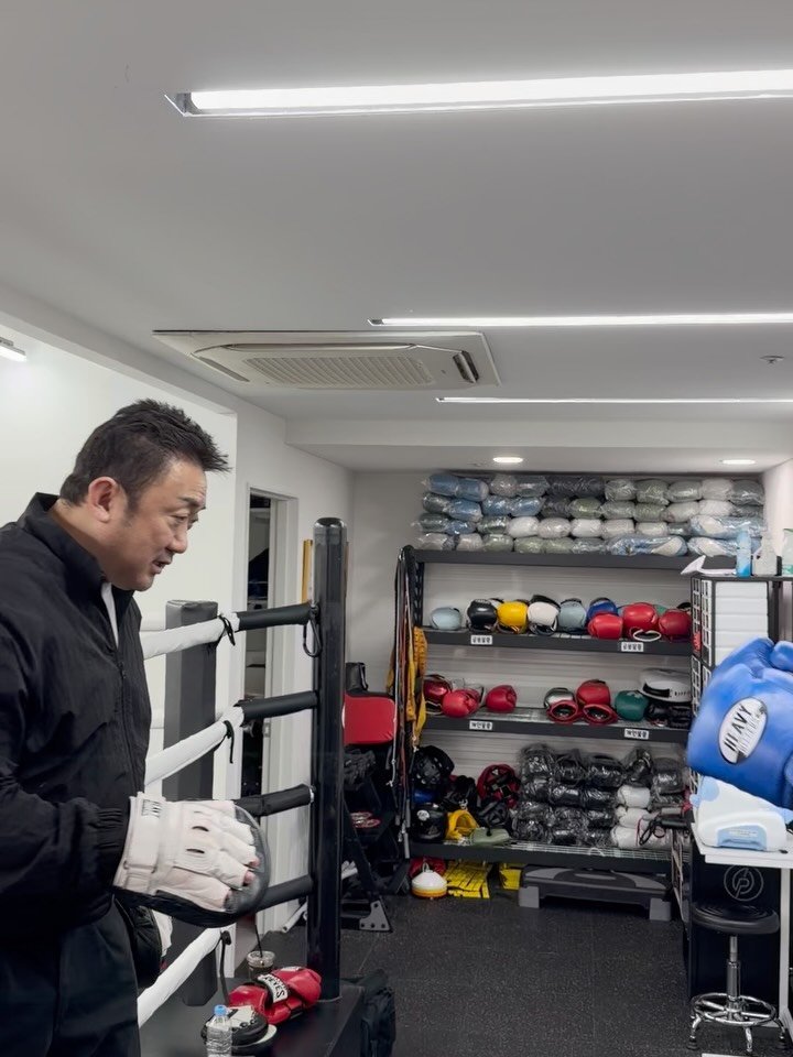 donlee 게시물 이미지: BIG PUNCH👊🏻