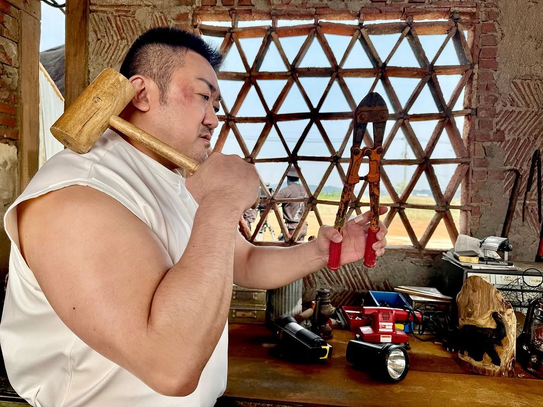 Photo by Don Lee 마동석 on September 15, 2025. May be an image of 1 person, performing martial arts and hair brush.