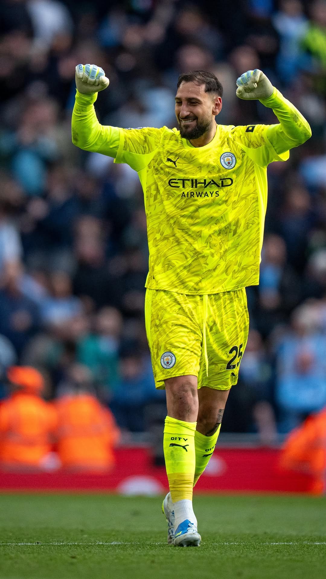 donnarumma 게시물 이미지: We stick together until the very end 🩵