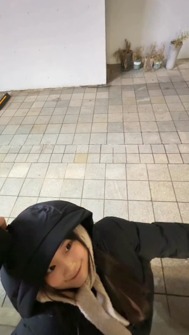 dookongc 게시물 이미지: 요즘 유행하는 패딩 챌린지ㅋㅋㅋ It’s winter🥶😂 #reels #일상...